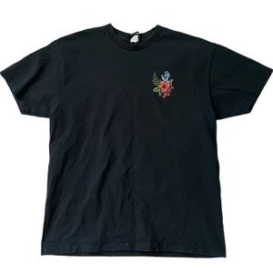 Large mens santa cruz shirt